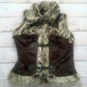 Body Central y2k Gyrau Boho Sherpa/Fleece Vest NWT